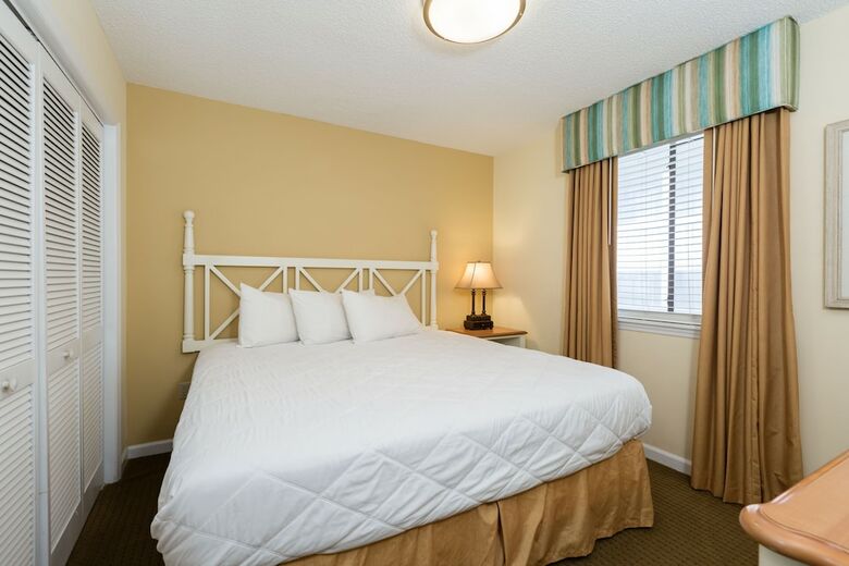 Sandy Shores III By Capital Vacations