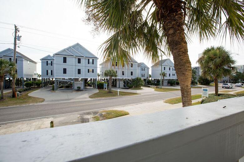 Sandy Shores III By Capital Vacations