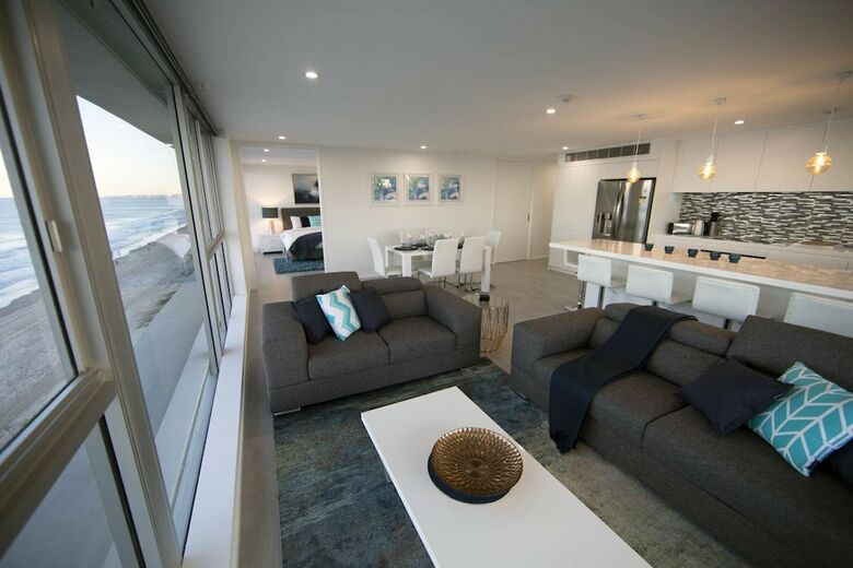 Golden Sands - Private Apartments