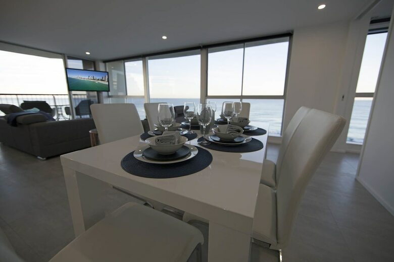 Golden Sands - Private Apartments