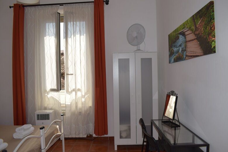 Hostal Bar Dell'artista Hostel