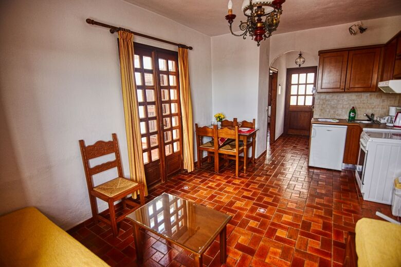 Aparthotel Anny Sea And Sun Apartments