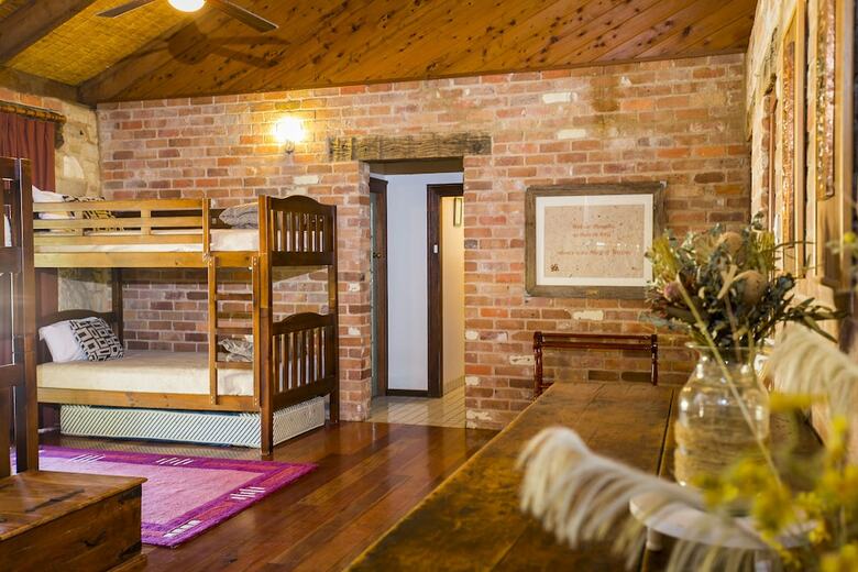 Monkey Place Country House