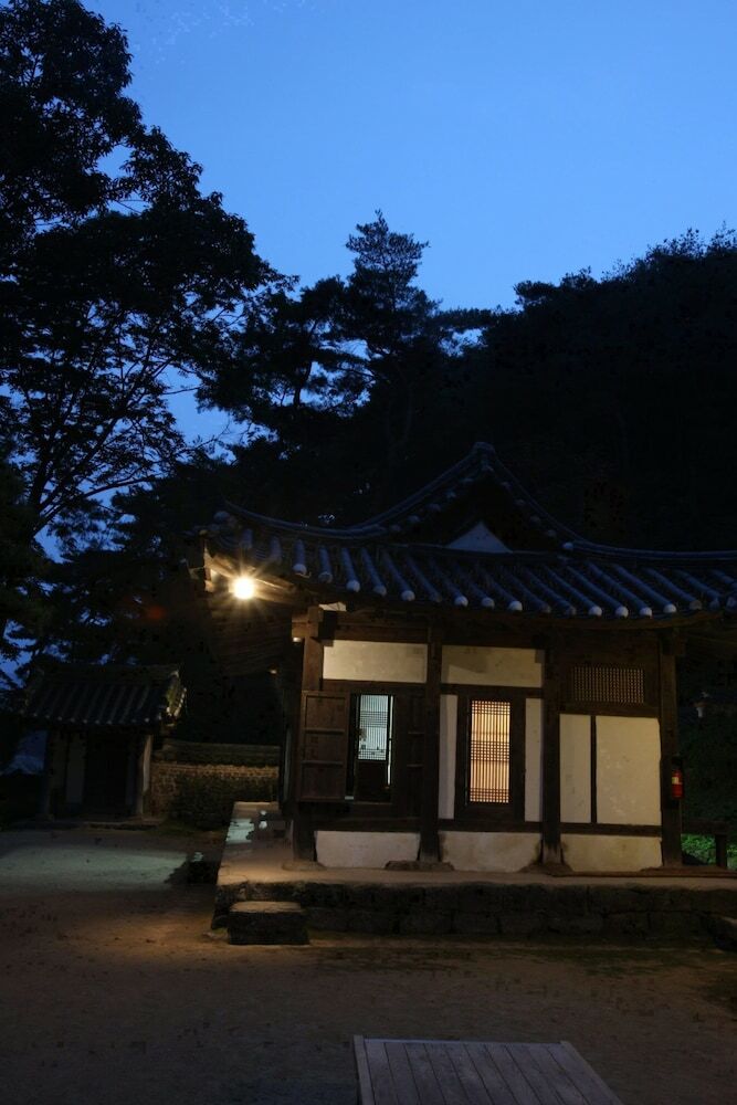 Hotel Okyeon Pavilion