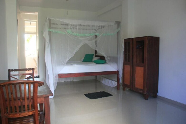 Hotel Yoho Villa Tropicana
