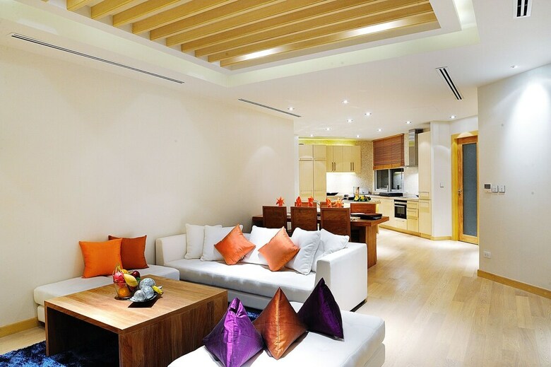 Aparthotel Beachfront Phuket Seaview Suites