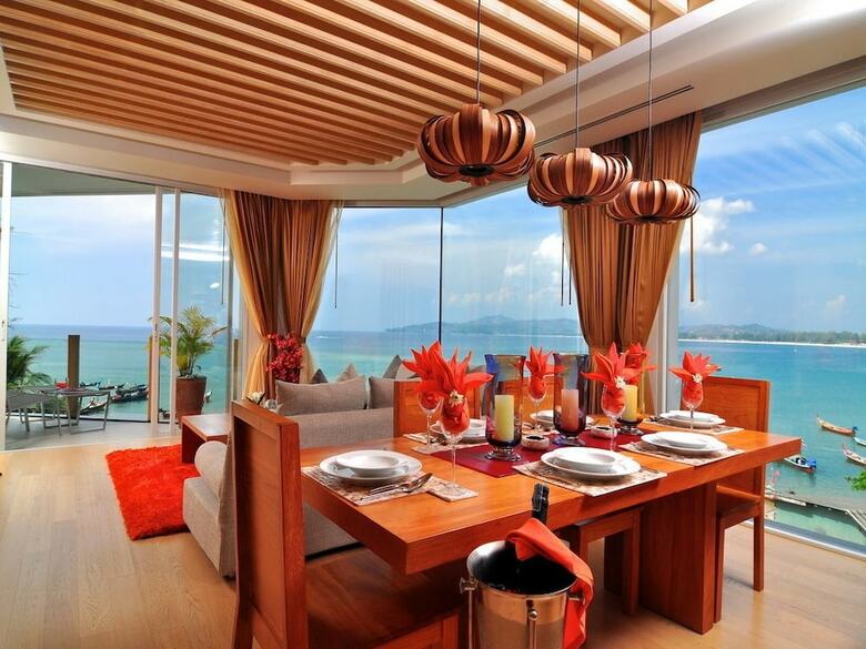 Aparthotel Beachfront Phuket Seaview Suites