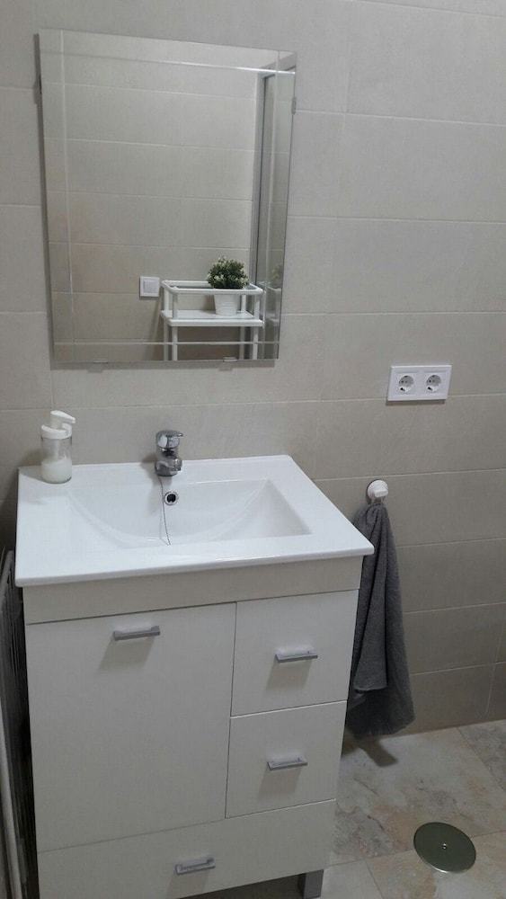 Apartamentos Perla V | 5  Pax | First Line | 2254-aw