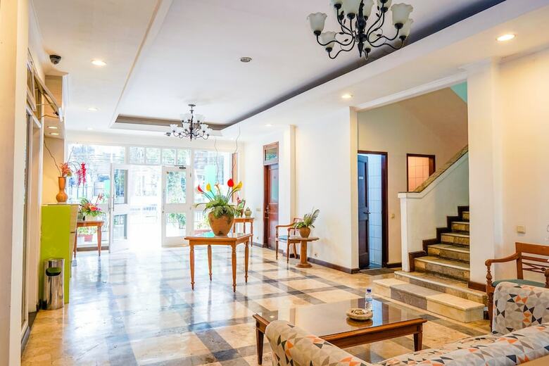 Oyo 1452 Hotel Utari