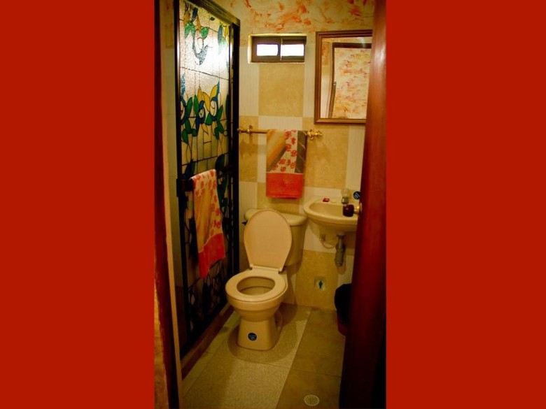 Yellow Moon Guesthouse & Apartments