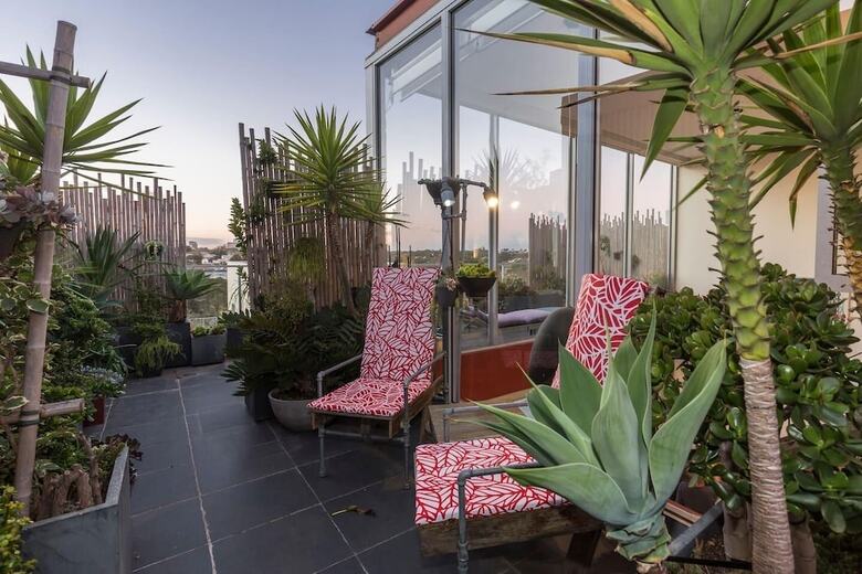 Apartamentos Loft Penthouse With Startling City Views + Parking