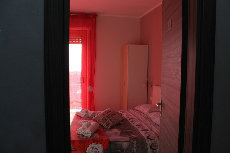 Bed & Breakfast Charm Airport