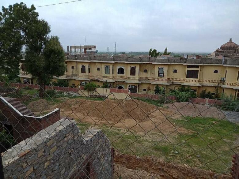 Hotel Bassi Fort