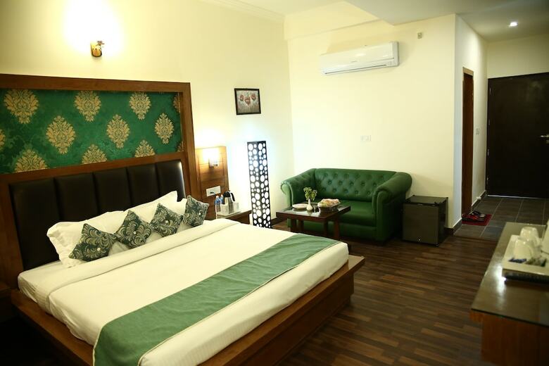 Hotel Jassritha Premier Grand Sharan