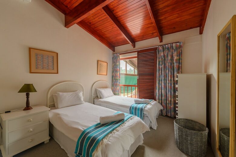 San Lameer Villa Rentals 3311