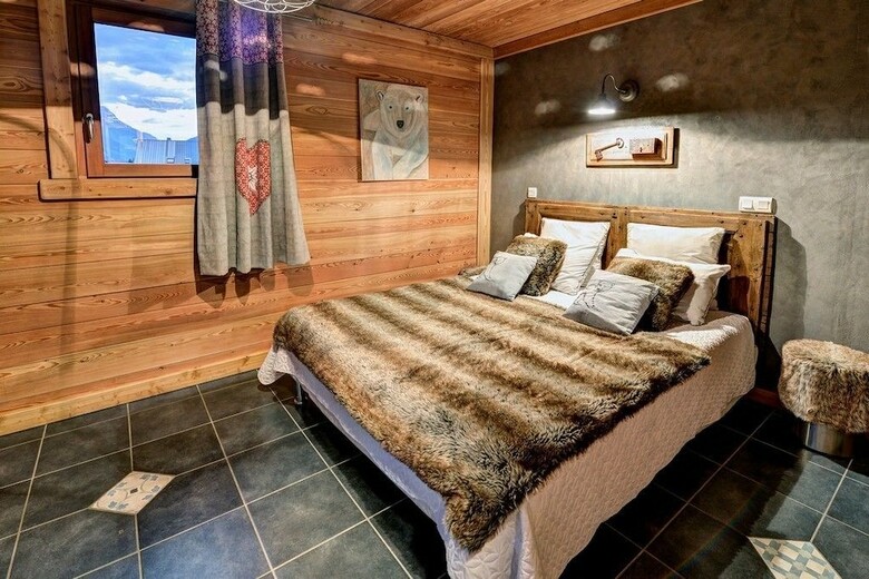 Hotel Le Cerf Che - Near Aravet Gondola