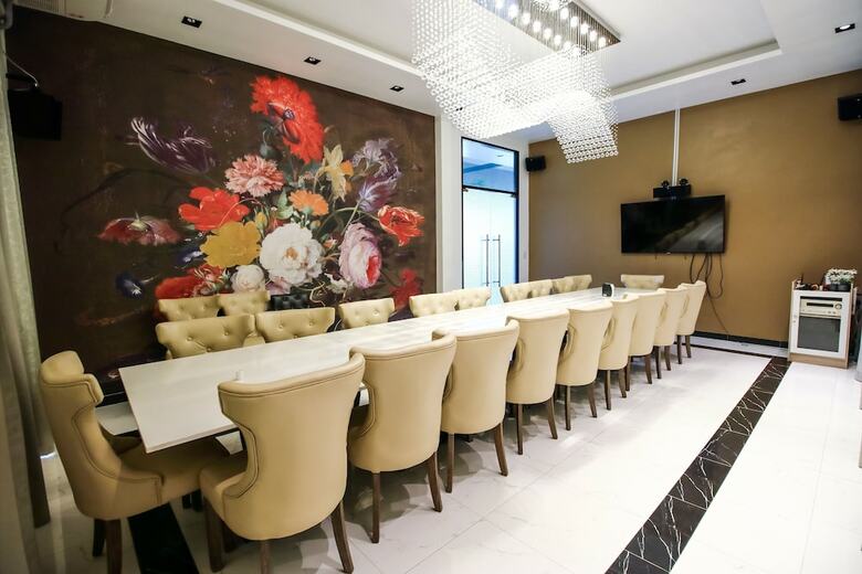 Hotel Oyo 459 Tt Residence