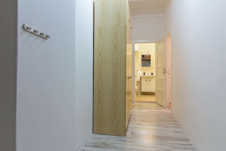 Opletalova Apartment On Wenceslas Square