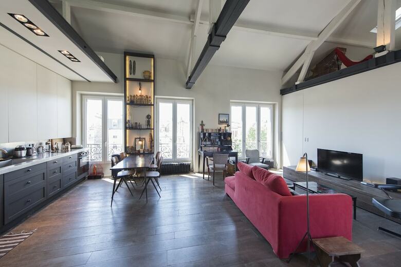 Loft Apartment In The 18th