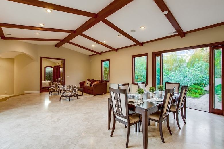Tropical 5br La Jolla Retreat By Namastay