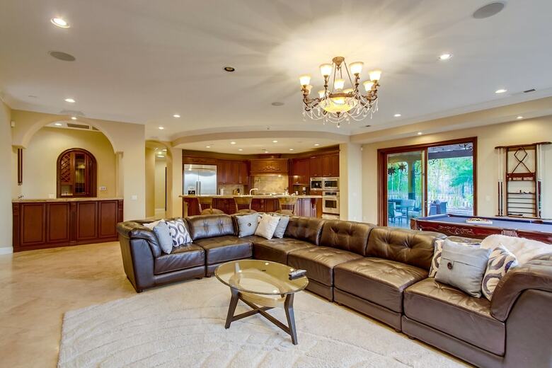 Tropical 5br La Jolla Retreat By Namastay