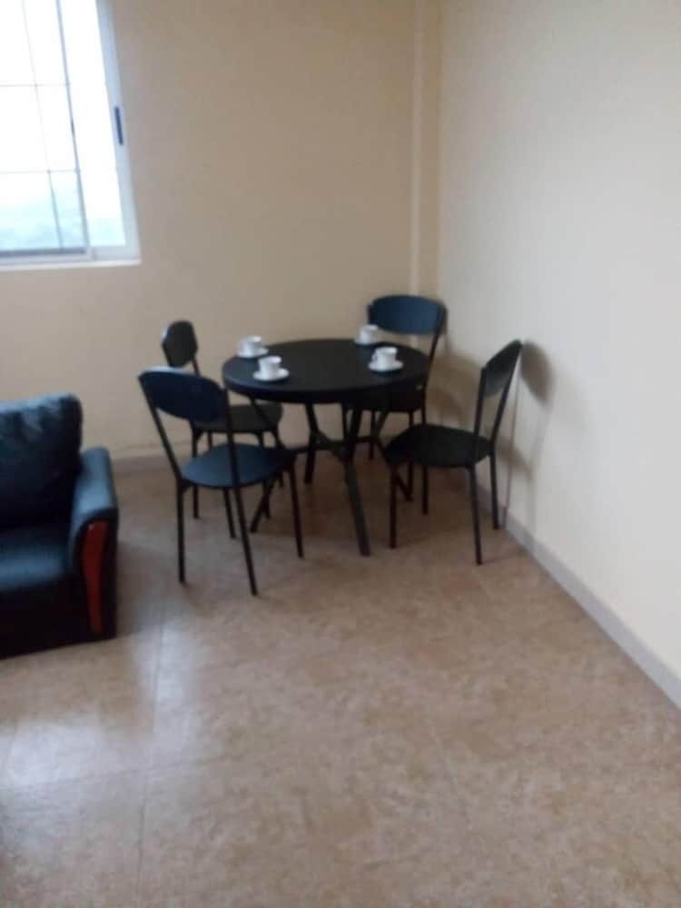 Hostal Jlw Hostel