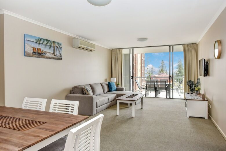 William Street Apartments