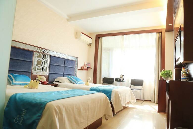 Ezhou Red Sun Grand Hotel