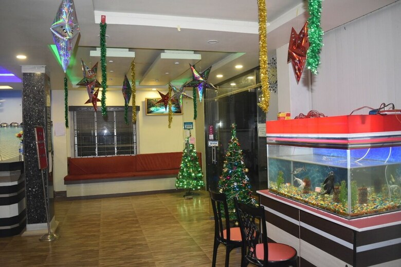 Hotel Mamoni Group