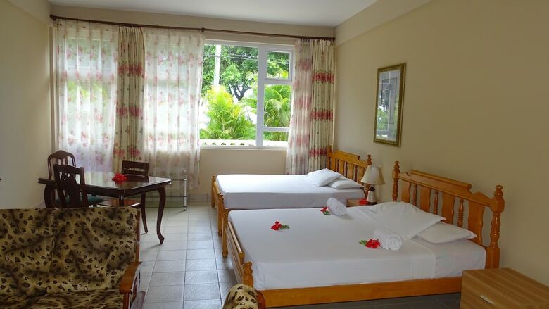 Aparthotel Reef Holiday Apartments