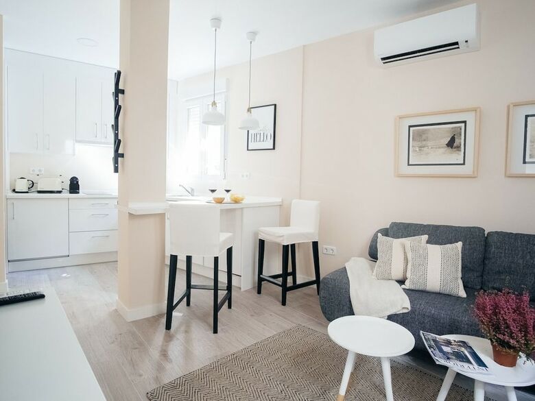 Calle Toledo Apartment II