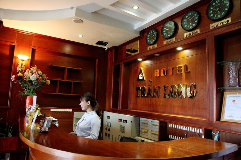 Tran Long Binh Duong Hotel