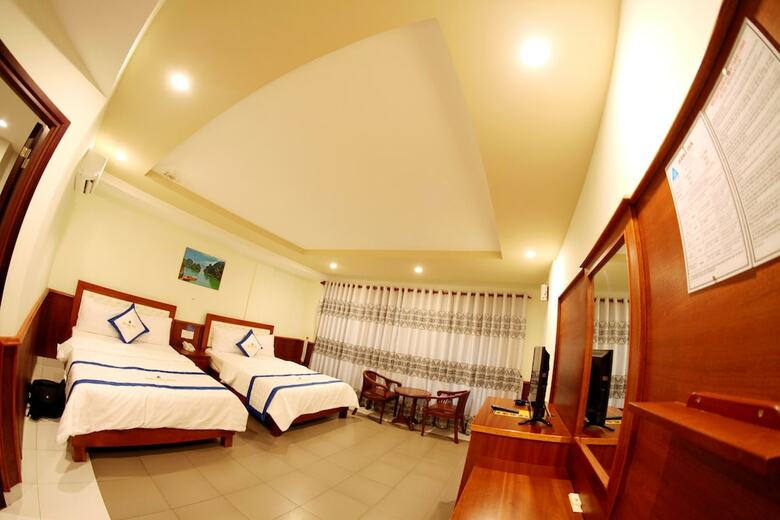 Tran Long Binh Duong Hotel