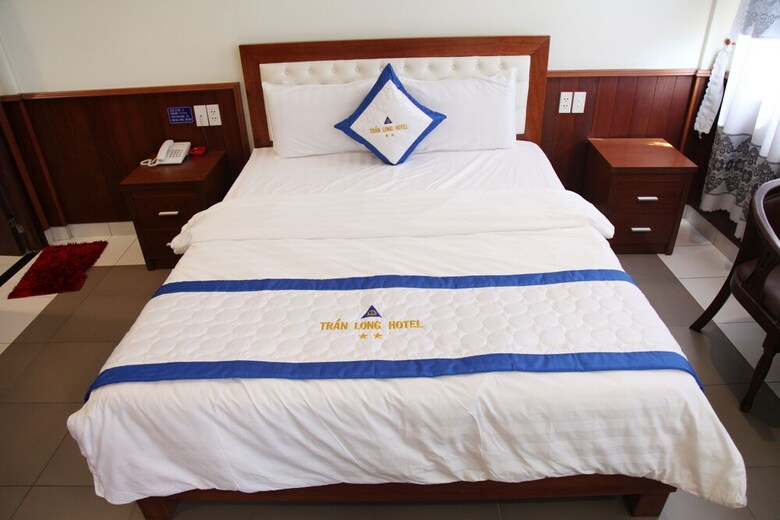 Tran Long Binh Duong Hotel