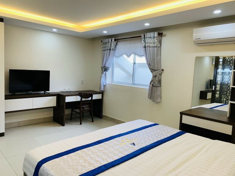 Tran Long Binh Duong Hotel