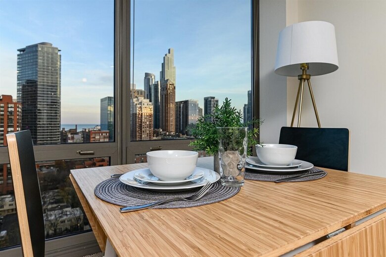 Hotel Kasa Chicago South Loop Apartments