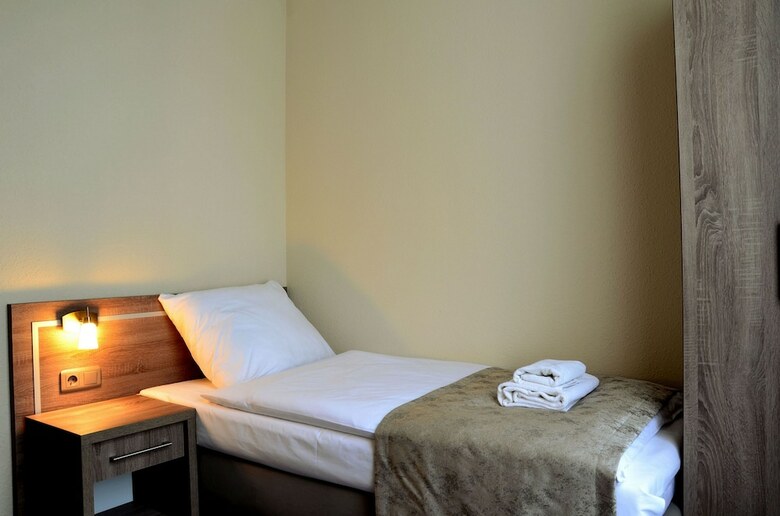 Lothus Hotel