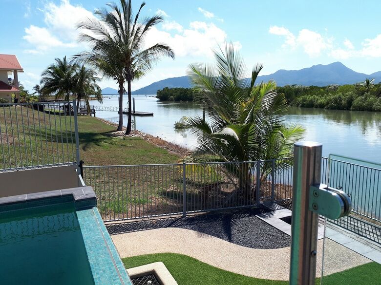 Hinchinbrook Holiday Apartments
