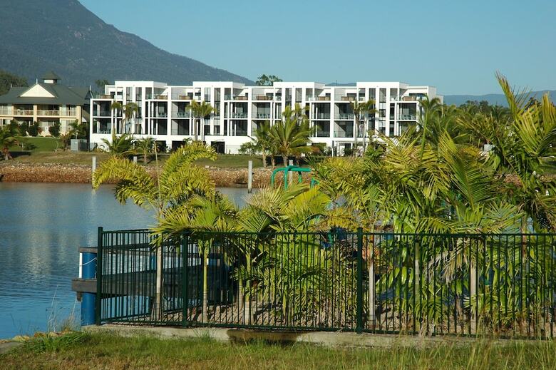 Hinchinbrook Holiday Apartments
