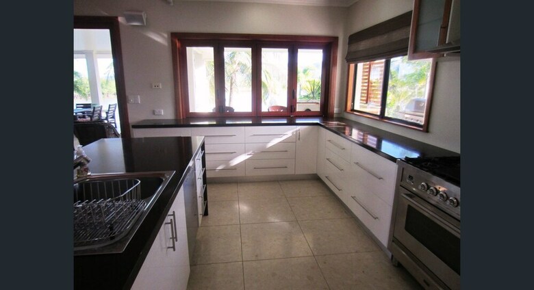 Hinchinbrook Holiday Apartments