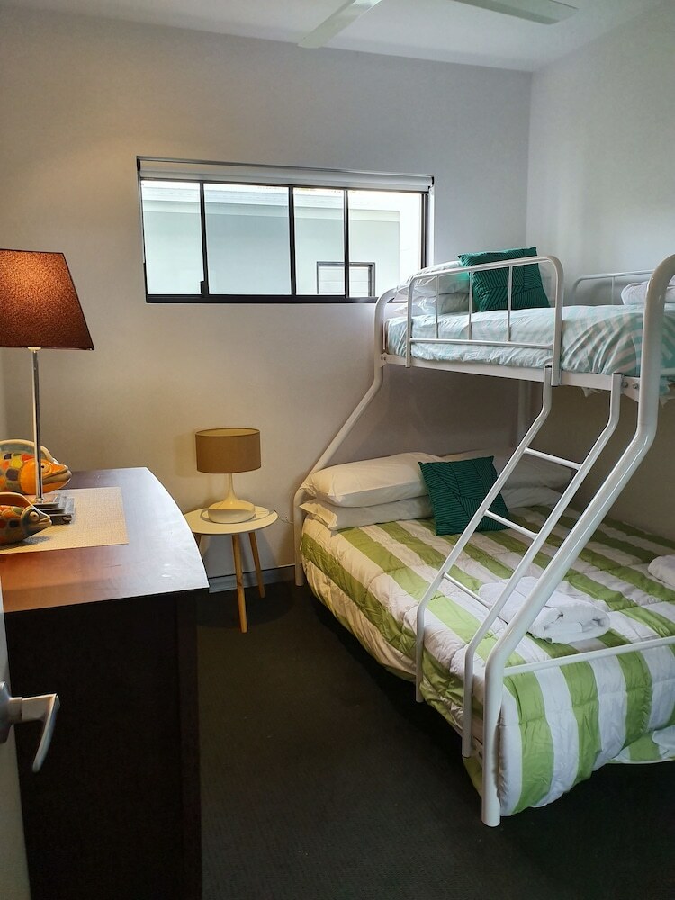 Hinchinbrook Holiday Apartments