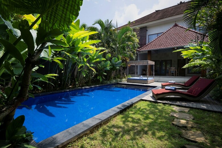 Bed & Breakfast Freddies Villas Ubud