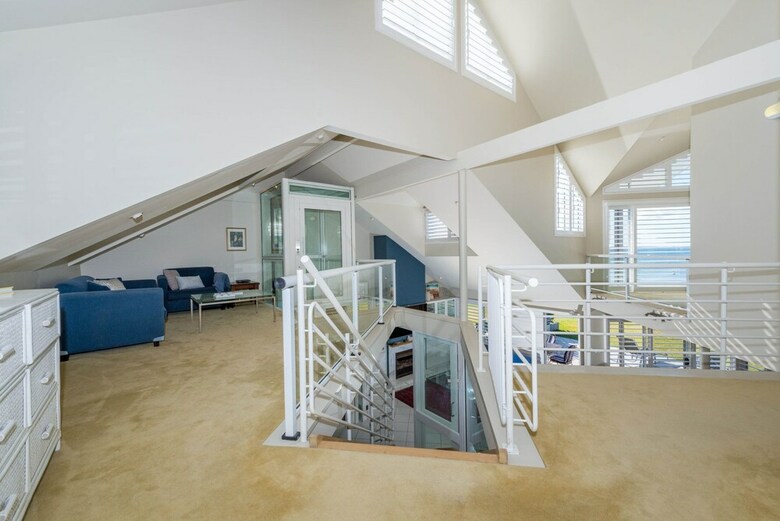 Waterfront Wonderland Foreshore Drive 41