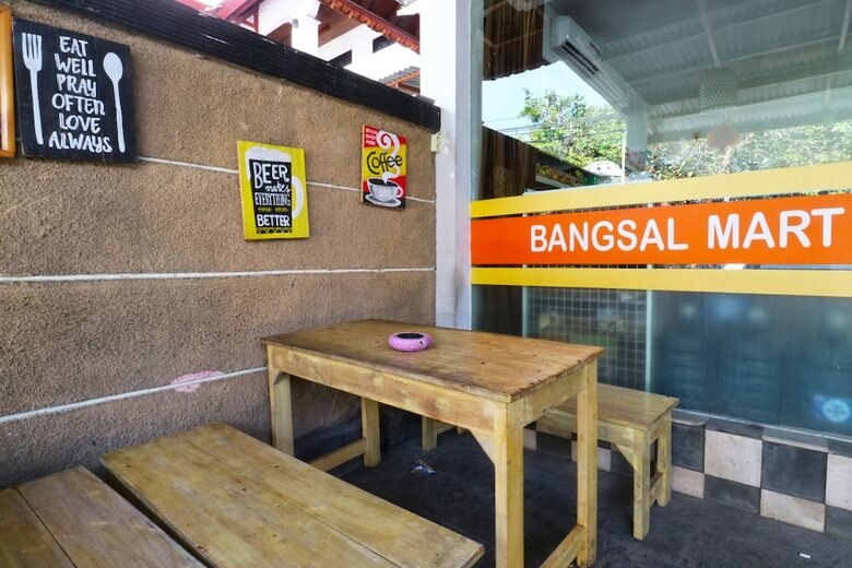 Hotel Bangsal Homestay