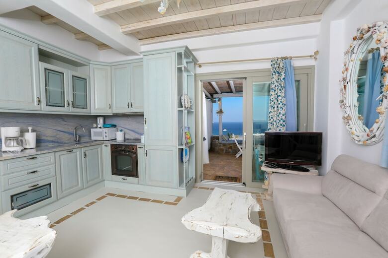 Anthi House