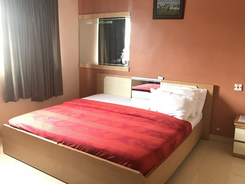 Meadway Luxury Hotels