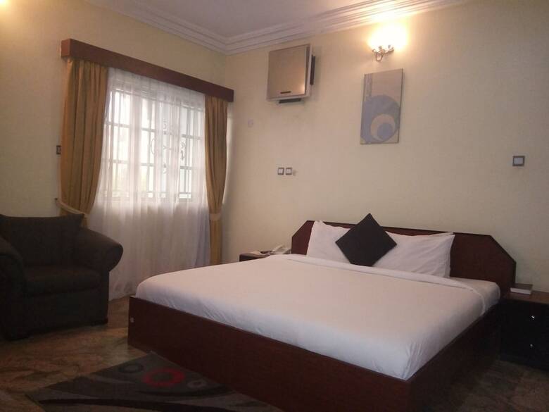 Hotel Zeina Suites Abuja