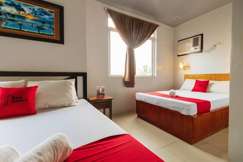Hotel Reddoorz Plus @ Tayuman Manila