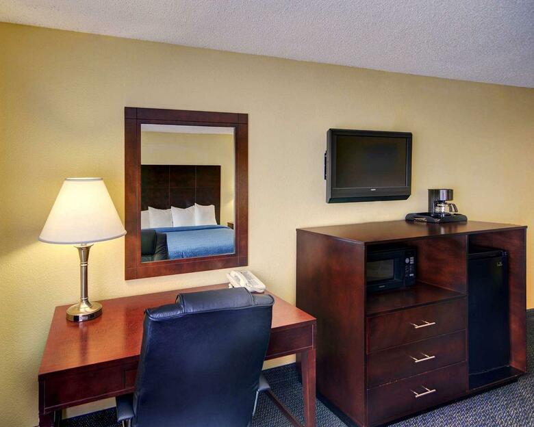 Hotel Quality Inn & Suites