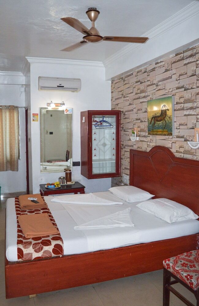 Hotel Mallika Residency